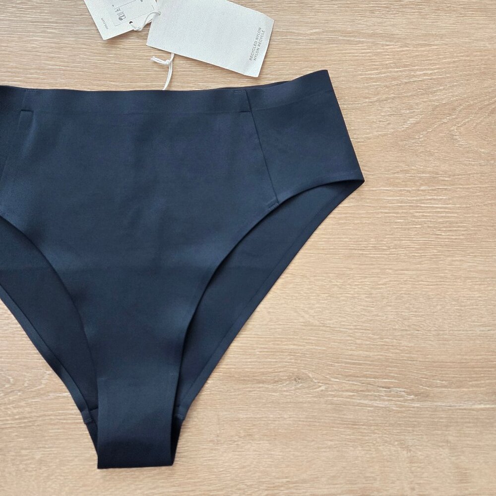 COS High-Waisted Bikini Briefs NWT Womens (Navy) Ink Blue Size 8 New With Tags - Picture 14 of 16